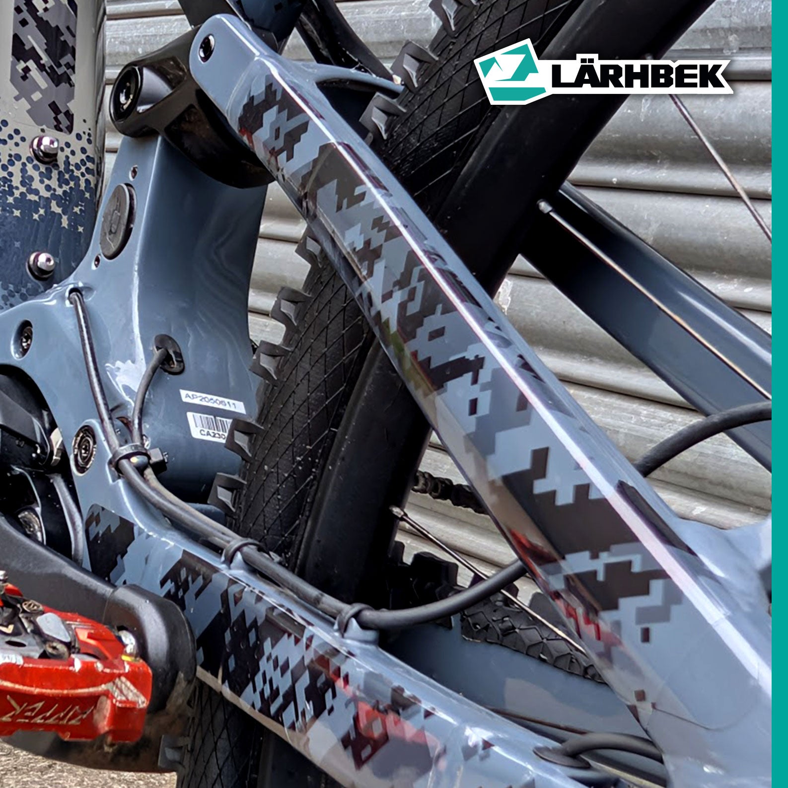 Bike Shield – Clear Frame Protection with Printed Graphic Pattern